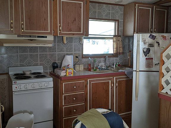 3rd image of 4900 SE 102nd Pl #22