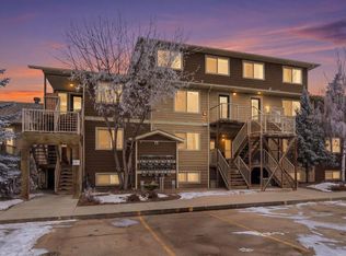 323 N 4th Ave #207, Strathmore, AB T1P 1B5