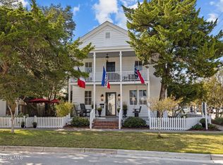 217 Turner St, Beaufort, NC 28516