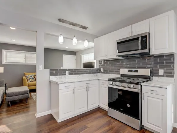 5843 North 67th STREET, Milwaukee, WI 53218