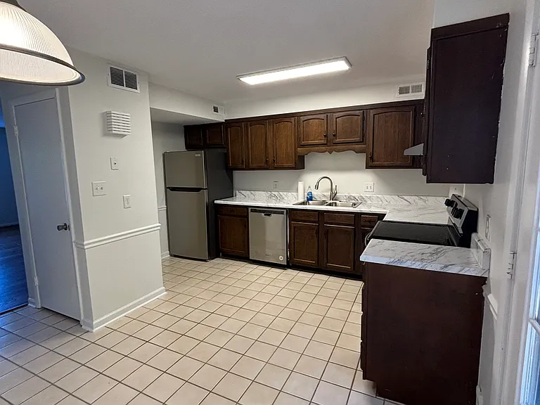 155 Turnwood Ln — Photo 14