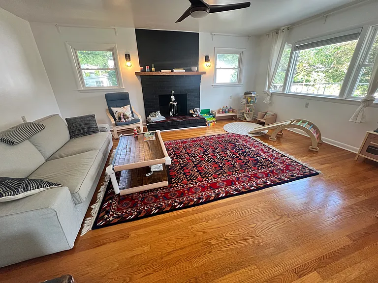 373 Franklin St — Photo 11