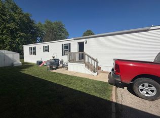 871 S Main St Trailer 184, Fond Du Lac, WI 54935