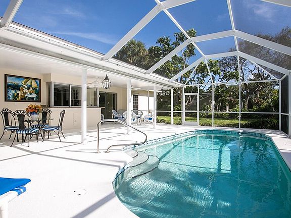 2nd image of 925 Reef Ln