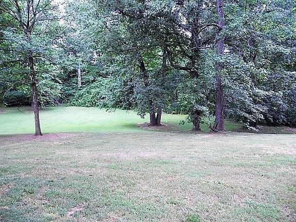 4th image of 2354 Saint Malo St