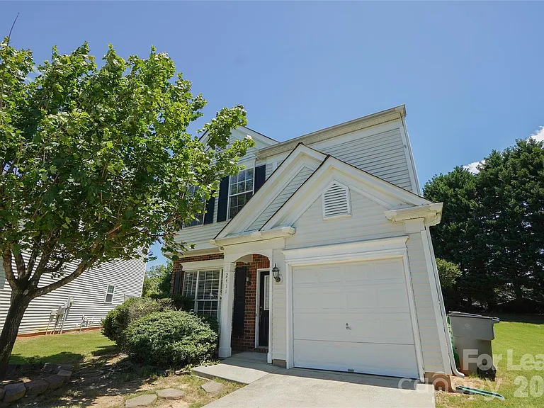 2411 Normancrest Ct — Photo 23