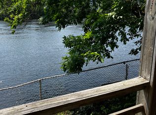 98 River St #B, Haverhill, MA 01832