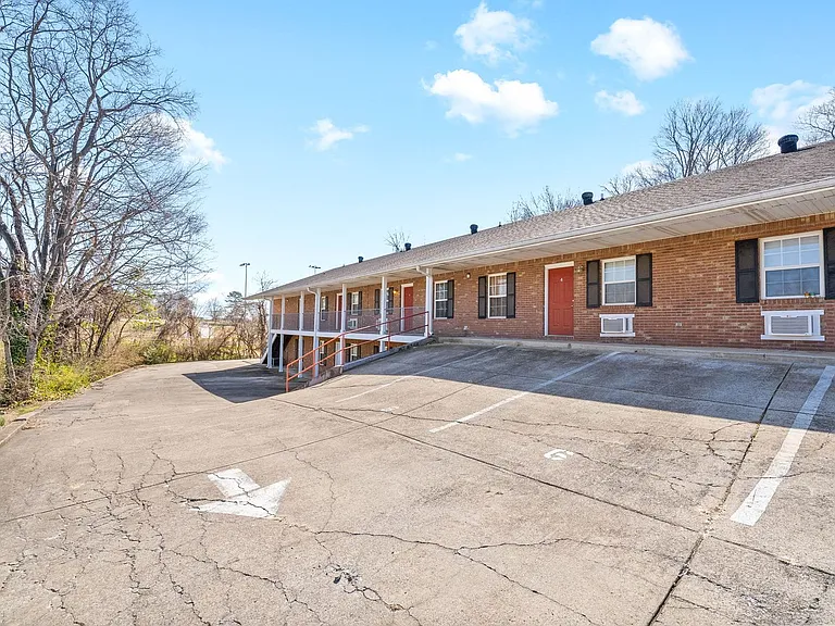 Robb Avenue-765 (x14) — Photo 24