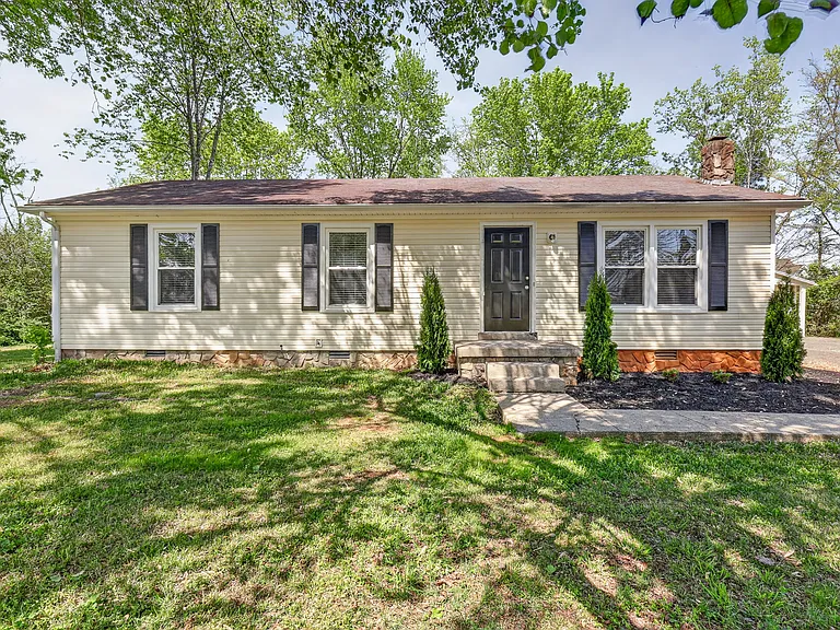 4827 Bradyville Pike — Photo 4