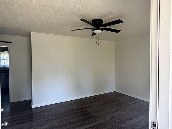 3rd image of 6294 Martinwest Dr N
