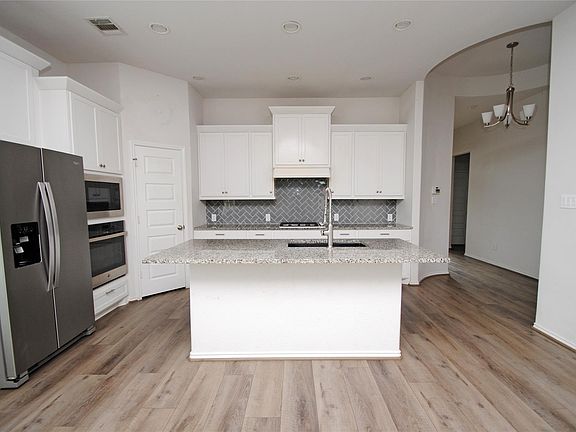 5th image of 24978 Tidmor Ln