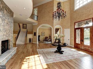 10220 Falls Rd, Potomac, MD 20854