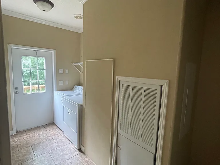 Wilbanks Cir — Photo 8