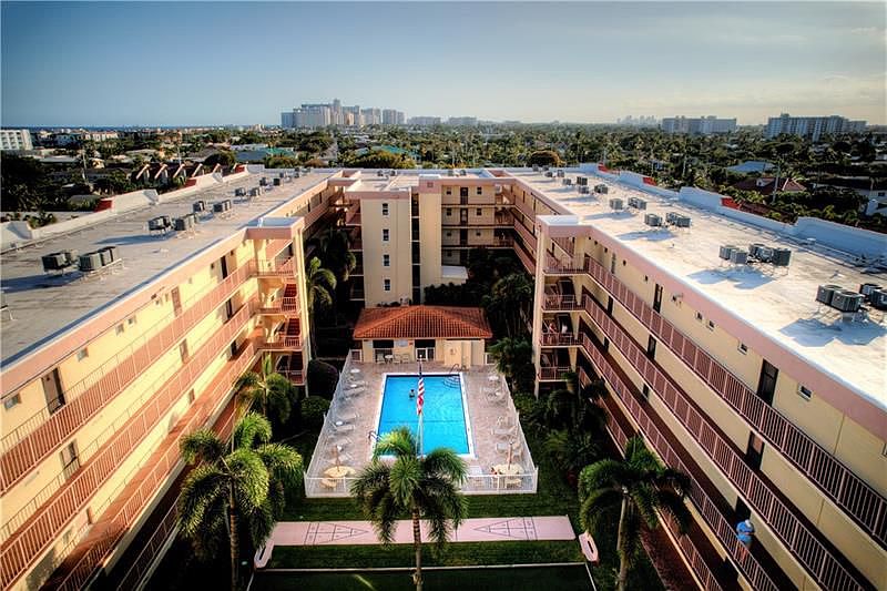 1st image of 4629 Poinciana St APT 204