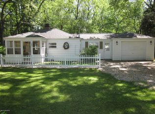7623 Kingston Dr, Portage, MI 49002