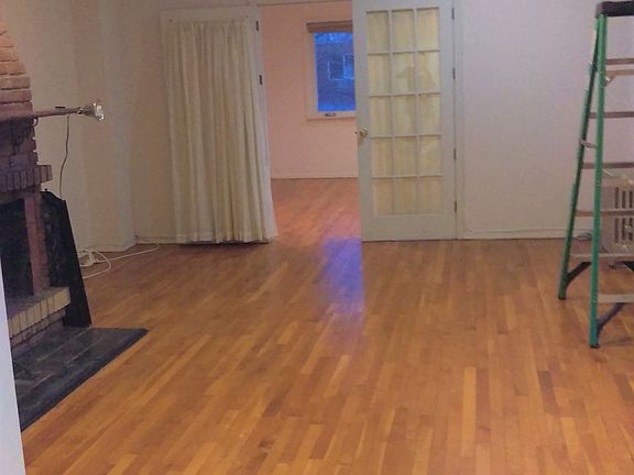 4th image of 2609 28th St #2