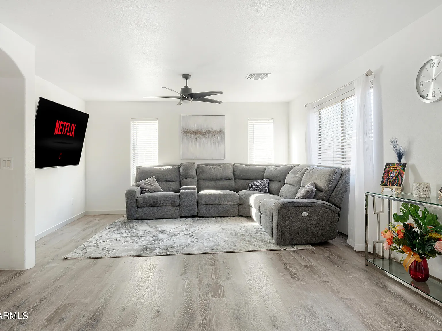 4 bed, 2.5 bath, 2232 sqft, $2,800 — Photo 3