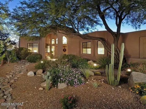 10255 N Carristo Dr, Oro Valley, AZ 85737