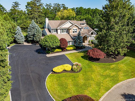2nd image of 9 Crick Holly Lane