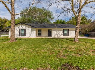 412 E Spring Valley Rd, Hewitt, TX 76643