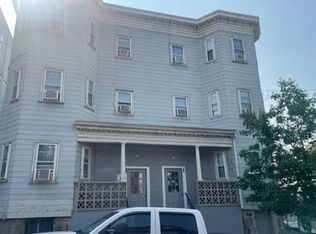 33-35 Shurtleff St, Chelsea, MA 02150