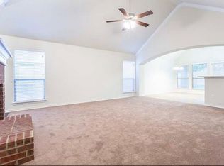419 Lucky Landing Dr, Wilmer, TX 75172