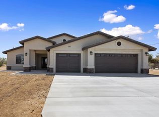 18305 Willow St, Hesperia, CA 92345