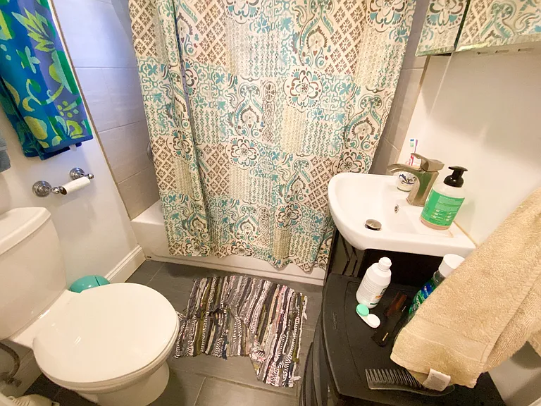4814 N. Rockwell St. — Photo 11