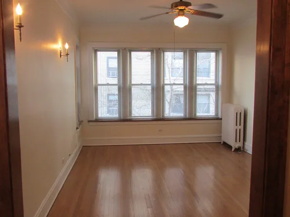 447 W Saint James Pl #3, Chicago, IL 60614