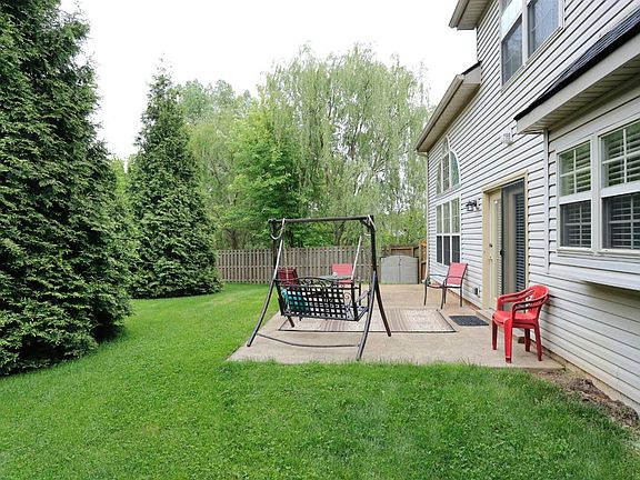 2nd image of 504 Hopewell Park