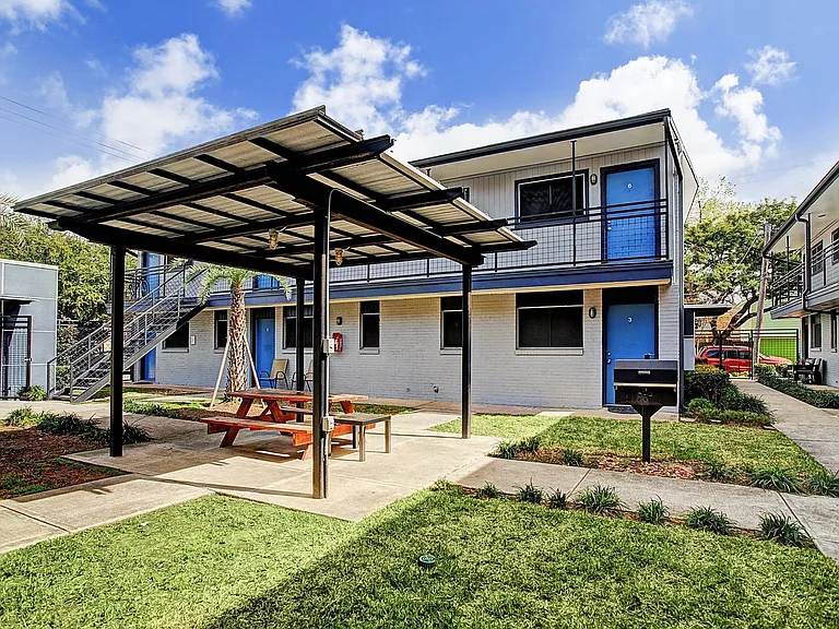 TLP Hawthorne — Photo 30