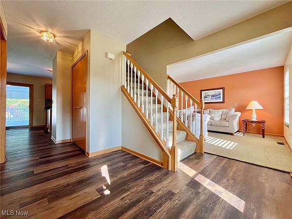 5th image of 7450 Bittersweet Ln