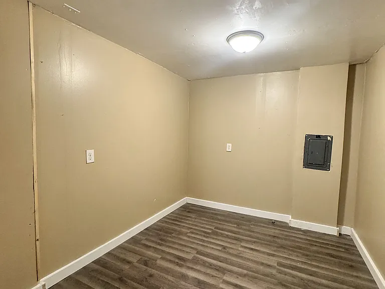 4129 Kedzie Ave — Photo 4