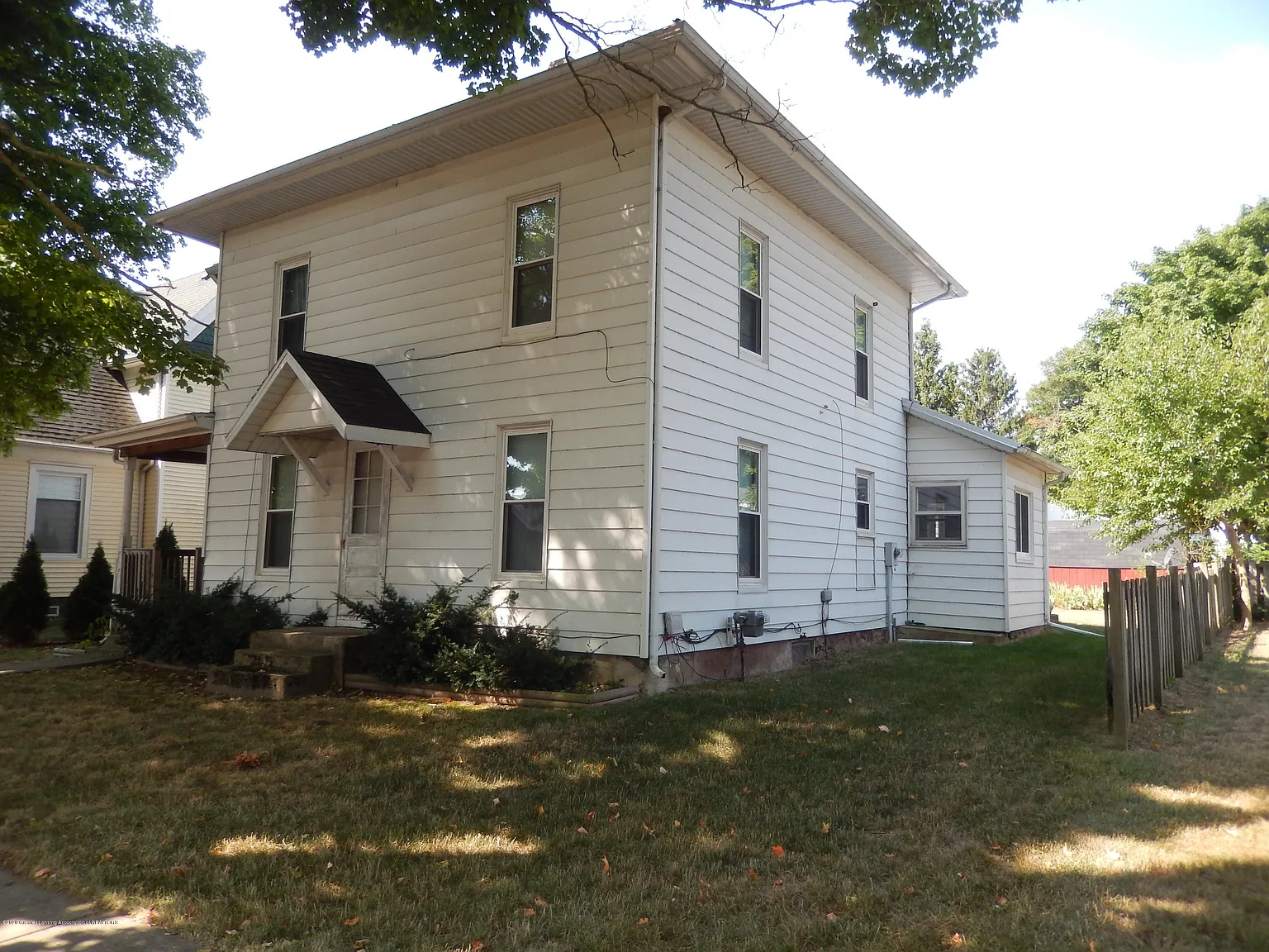 219 Quarterline St photo 1