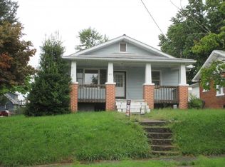 607 W D St, Elizabethton, TN 37643