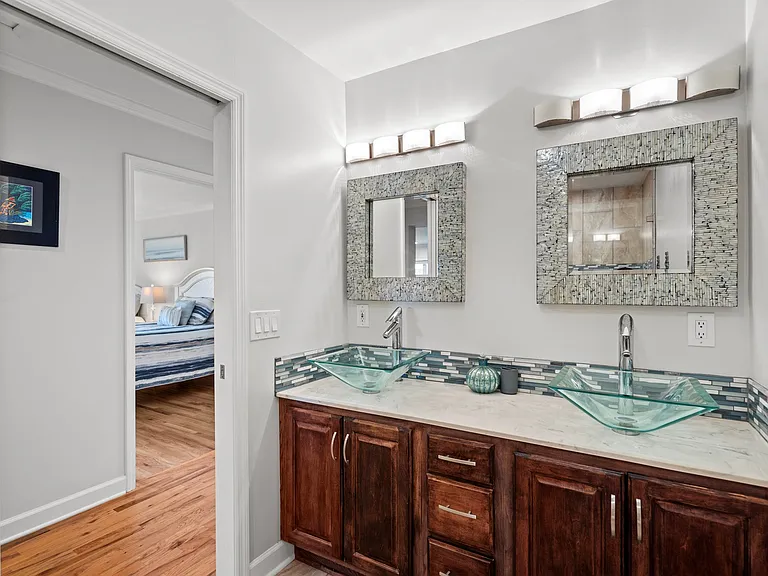 306 Lake Park Blvd S #302 — Photo 15