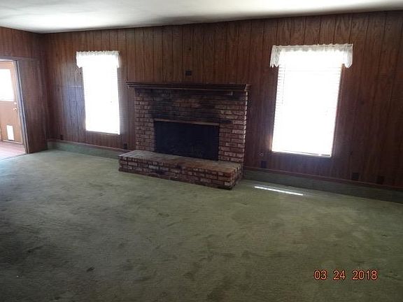 5th image of 15165 Ramona Ave