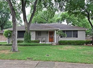 2355 Fenestra Dr, Dallas, TX 75228