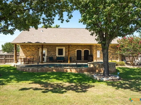 3427 W Amity Rd, Salado, TX 76571