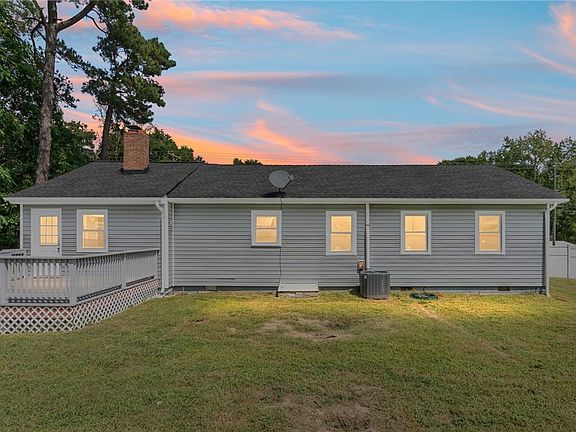 2nd image of 1508 Lee Ln