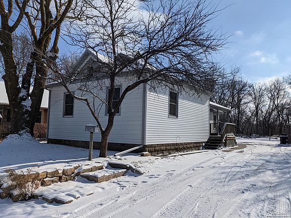 4th image of 1018 Gypsum Ave