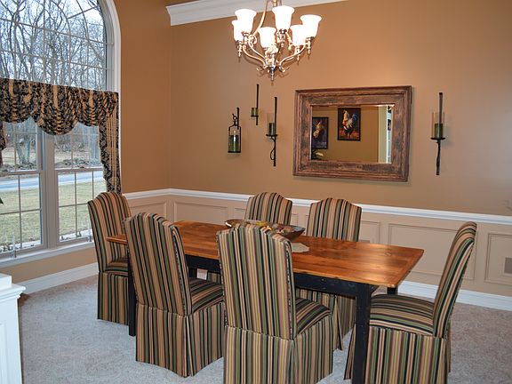 5th image of 50 Locust Ln