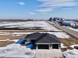 102 16th St N, Breckenridge, MN 56520