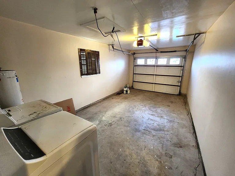 1795 Carlyle Dr — Photo 34