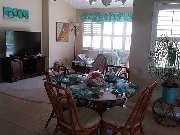 3rd image of 124 Long Meadow Ln