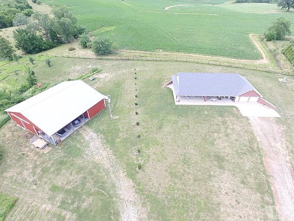 3rd image of 01293 Illinois Dr