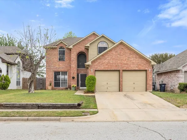7624 Honeybee Ln, Fort Worth, TX 76137