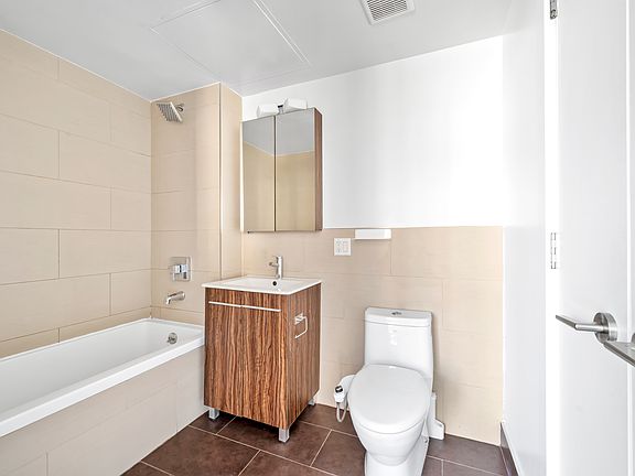 5th image of 186 Putnam Ave APT 2D