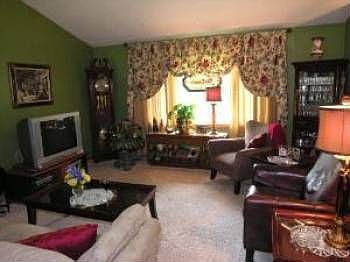 2nd image of 908 Alton Ct