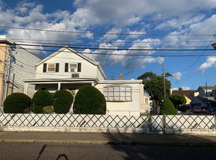 29 East Pl, Lodi, NJ 07644